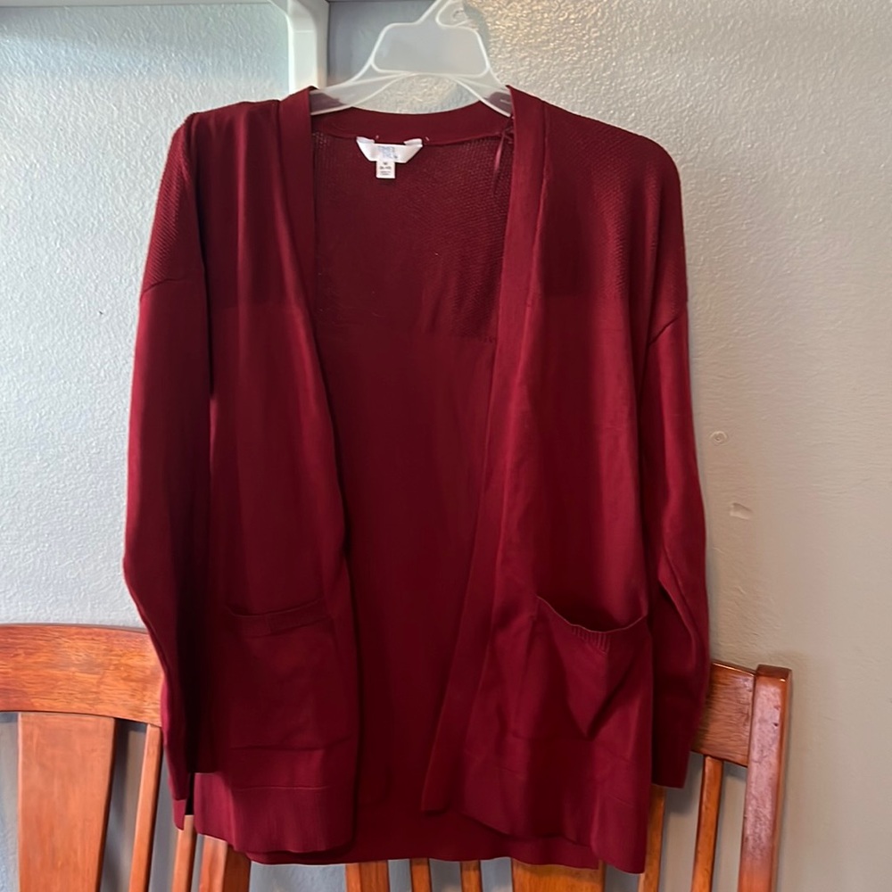 Maroon sweater